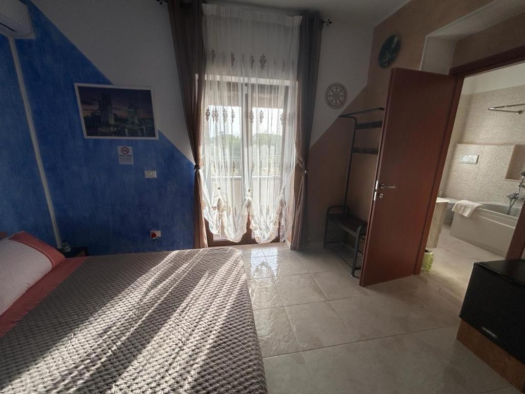 Triangolo Delle Bermuda B&B Термоли Экстерьер фото
